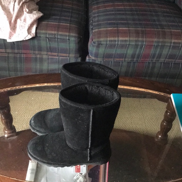 Bear paw black boots worn twice don’t fit - Picture 4 of 4